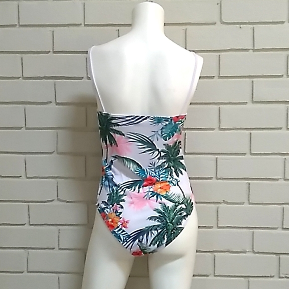Charlotte Russe White Tropical Bathing Suit. Size Medium - Picture 5 of 7